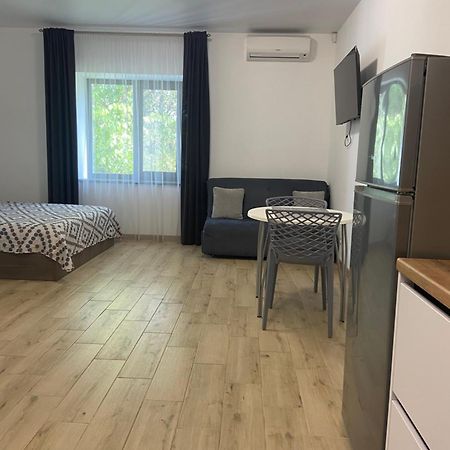 Four Rooms Apartments Tscherkassy Exterior foto