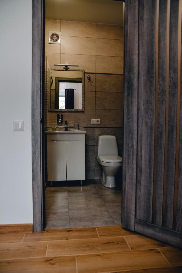 Four Rooms Apartments Tscherkassy Exterior foto