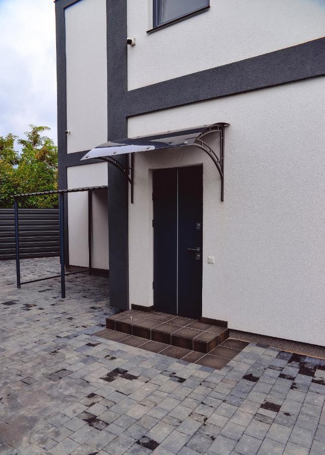 Four Rooms Apartments Tscherkassy Exterior foto